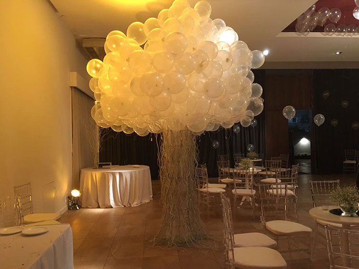 Los tocados de novias son accesorios los cuales combinan mucho las telas y texturas