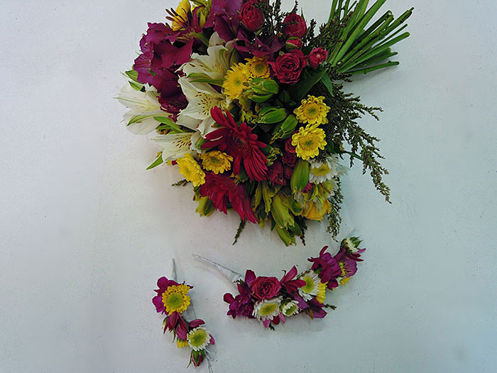 Integrado por Diseñadores y Floristas profesionales especialmente entrenados
