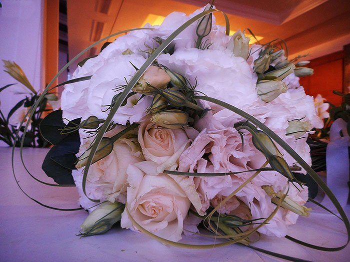 La terminación de nuestros Boutonniere son elegantes y estilizadas