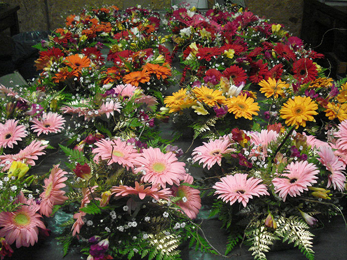 Es muy importante conocer el manejo de las flores en toda decoración